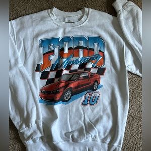 Ford mustang sweatshirt size medium